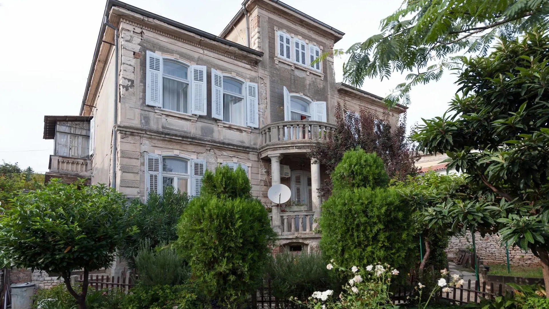 Apartman Four Modern Apartment'S At Antique Villa, Castropola 8, Pula, City Center