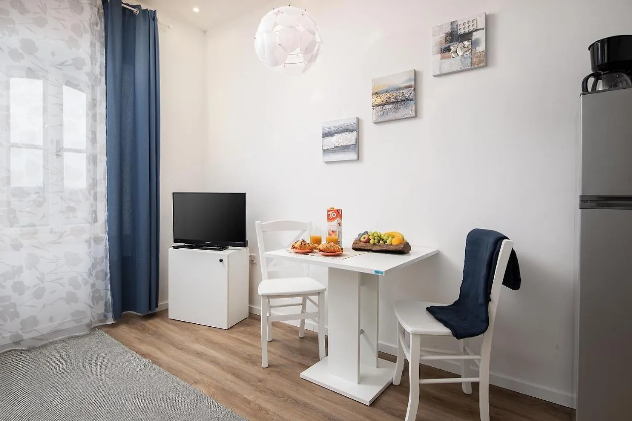 Four Modern Apartment'S At Antique Villa, Castropola 8, Pula, City Center 0*, Pula