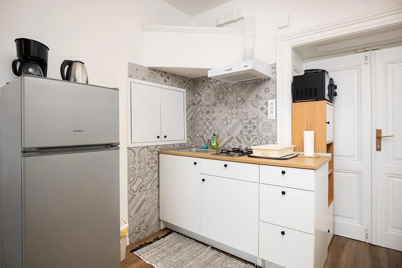 Four Modern Apartment'S At Antique Villa, Castropola 8, Pula, City Center
